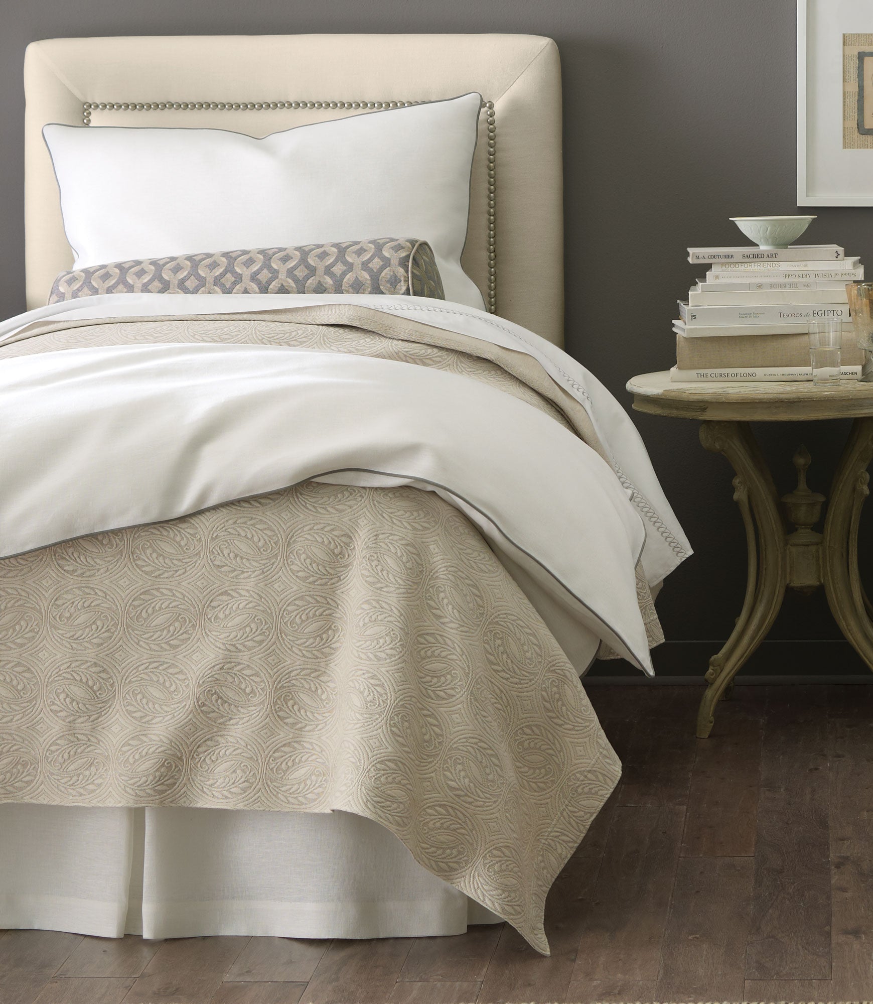 4 Tips to Choosing the Right Bed Skirt