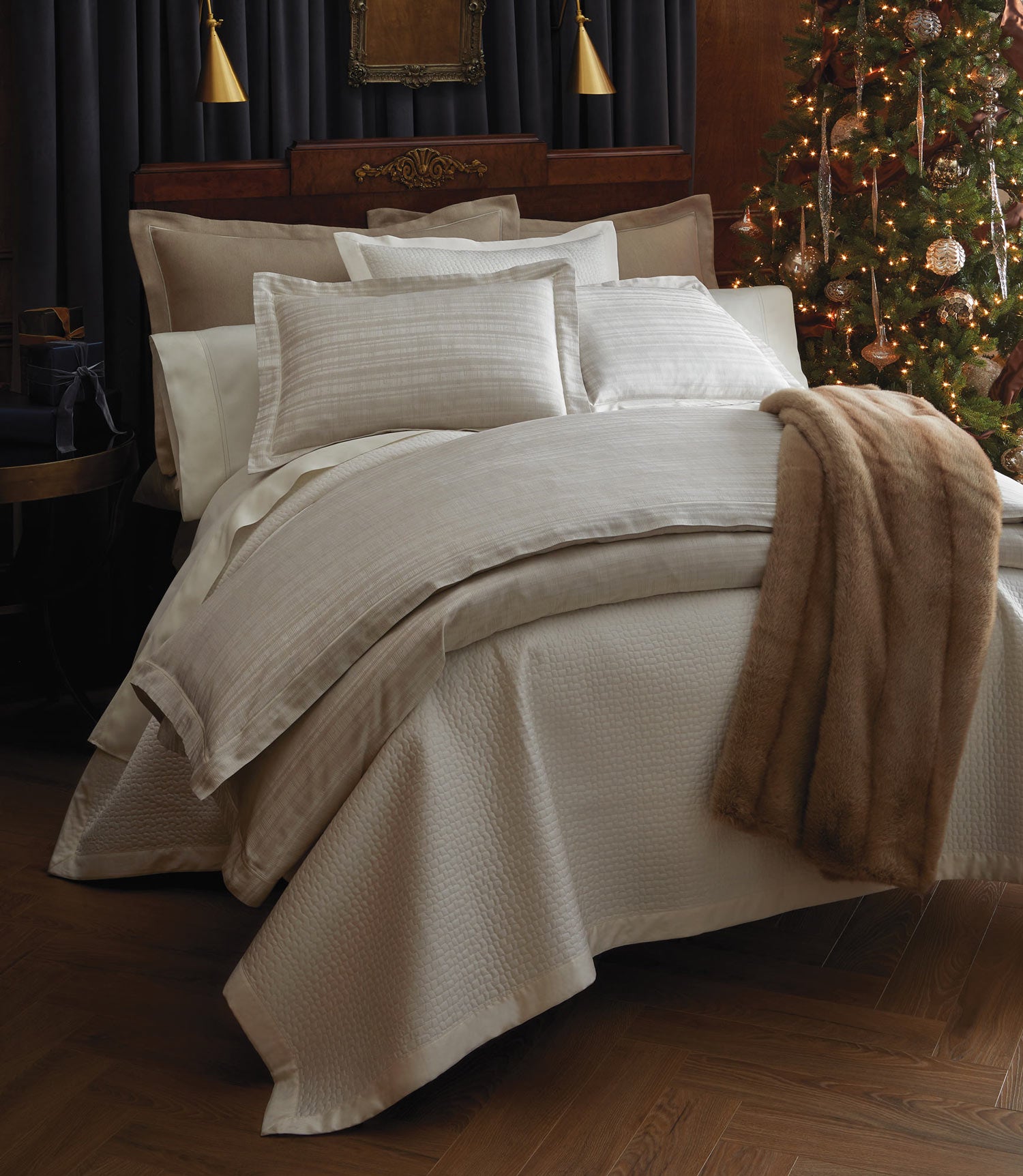 Biagio duvet on bed in holiday room, Pearl